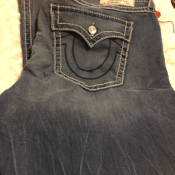 True Religion Straight Flap Size 44 in great shape - Picture 3 of 8
